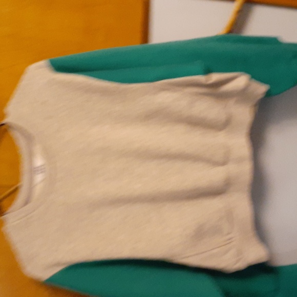 Ruched Cropped Balloon-Sleeve Sweatshirt